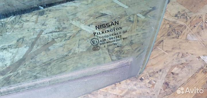 Стекло двери передней левой Nissan Qashqai (J10)