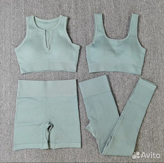 Костюм для йоги и фитнеса