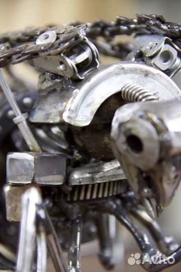 Оса из железа