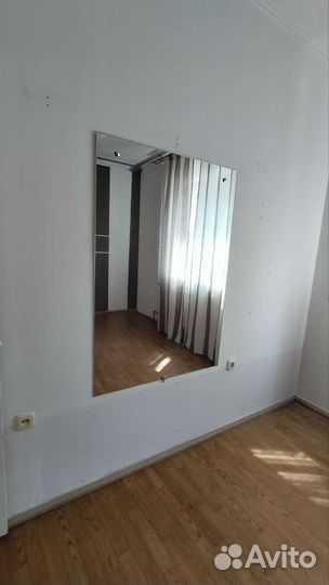 Зеркало настенное