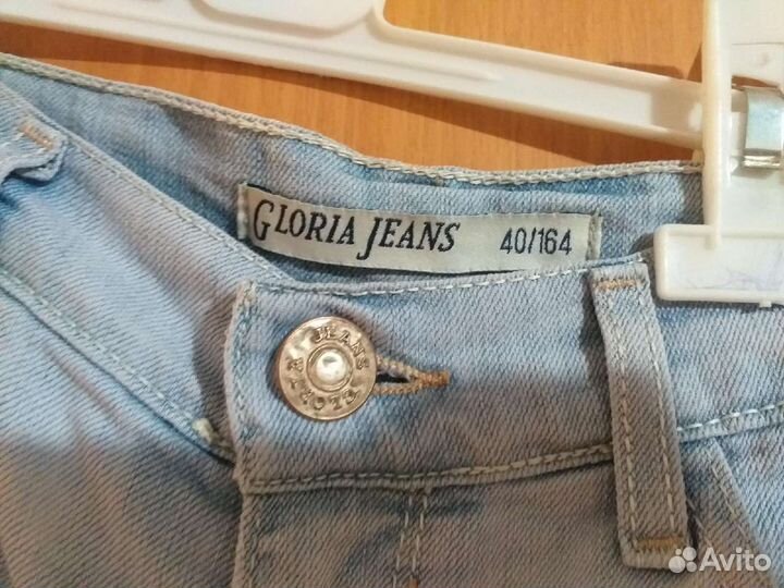 Шорты женские