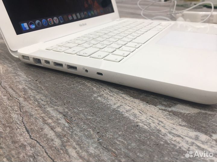 Ноутбук MacBook Air