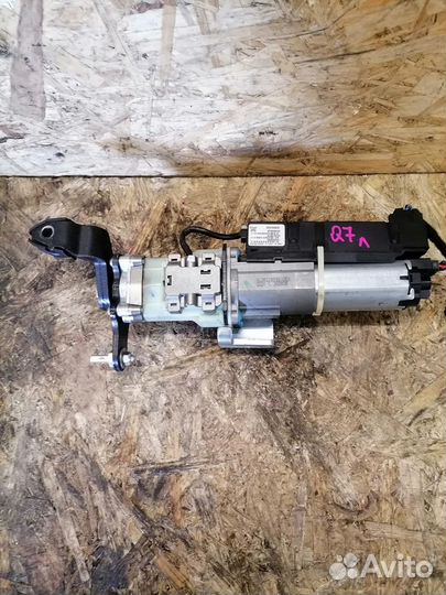 Привод крышки багажника Audi Q7 4L