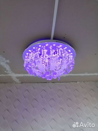 Люстра потолочная с пультом