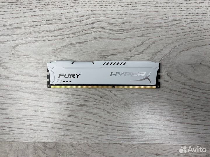 Оперативная память DDR3 4 GB 1600 MHz HyperX Fury