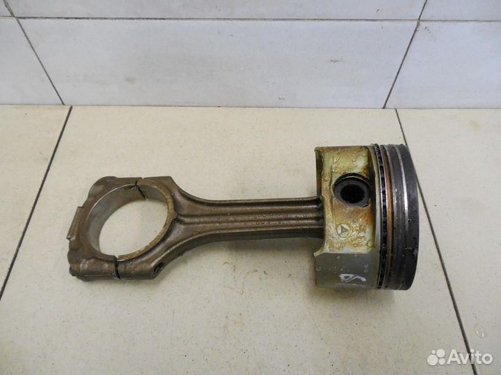 Поршень с шатуном W210 E-Klasse 1995-2000