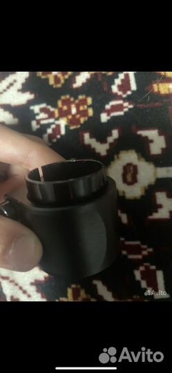 Зажим для трюкового самоката