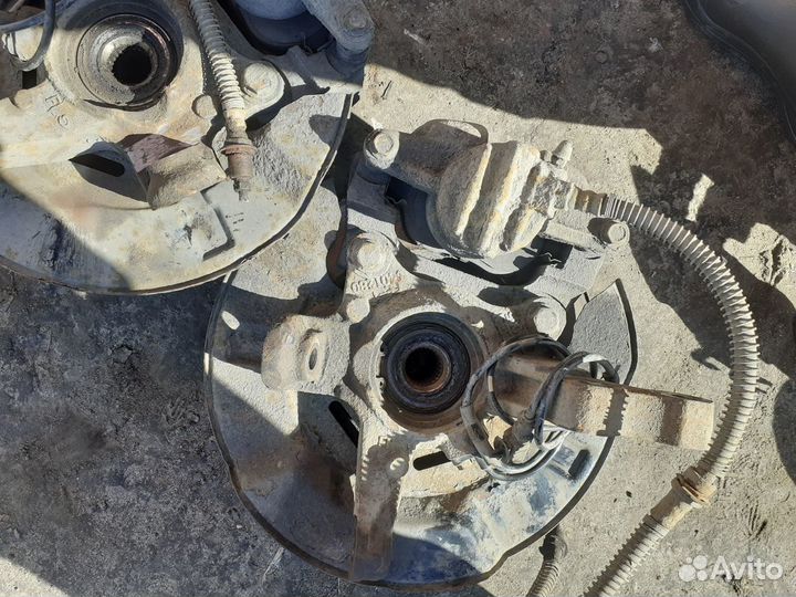 Поворотный кулак на Geely Emgrand EC7