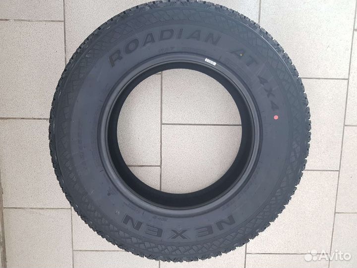 Nexen Roadian AT 4X4 RA7 215/65 R16 102T