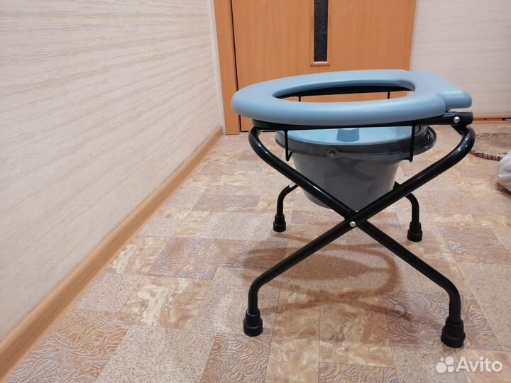 Санитарный стул туалет