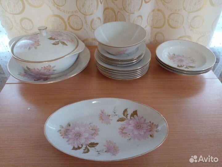 Сервиз столовый Хризантемы