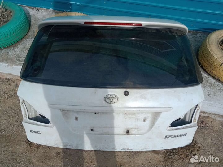 Крышка багажника Toyota Ipsum 21