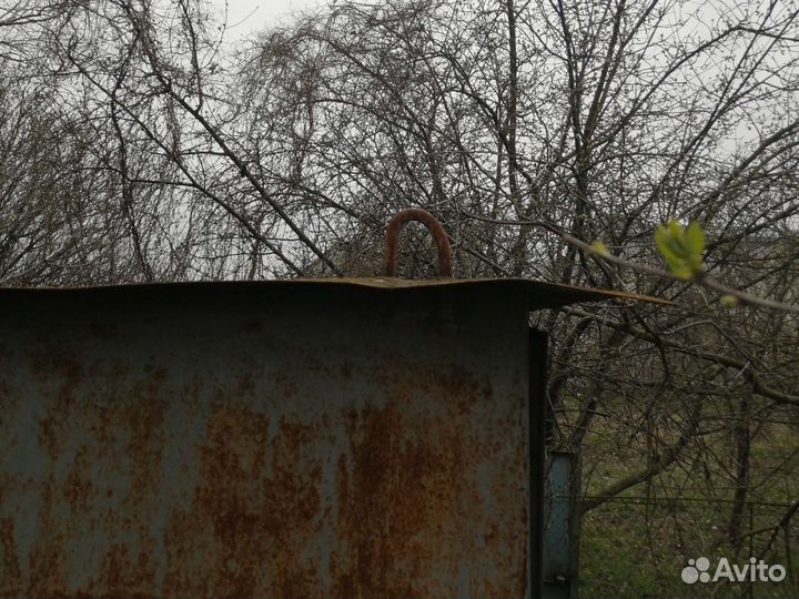 Металлический вагончик