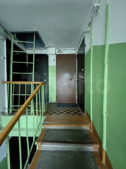 2-к. квартира, 46 м², 3/3 эт.