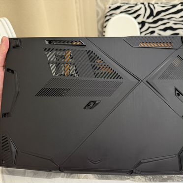 Игровой ноутбук msi GF63 8RD