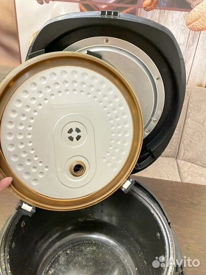 Мультиварка redmond