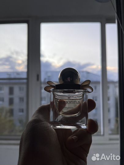 Парфумерная вода Signorina Eleganza