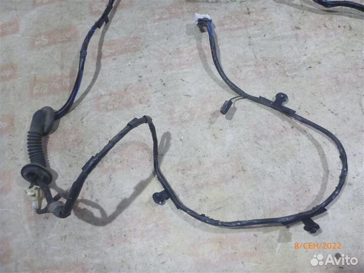 Проводка салона Mitsubishi Outlander CU5W 4G69