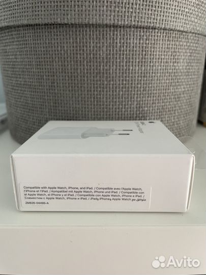 Блок зарядки Apple 20W USB-C