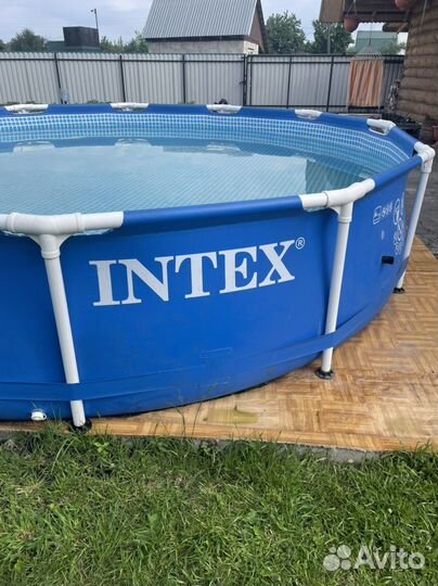 Каркасный бассейн intex
