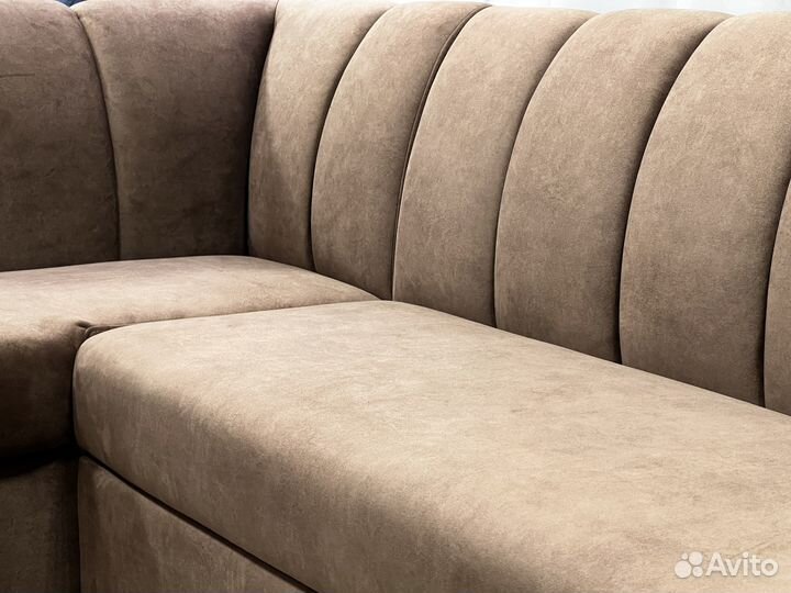 Угловой диван на кухню