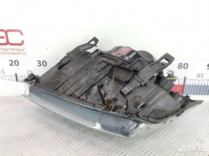 Фара передняя для Ford Focus 2 1480985