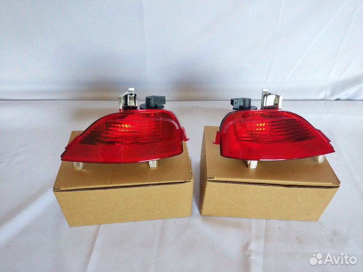 265854770R Катафот зад бампера прав Renault Logan