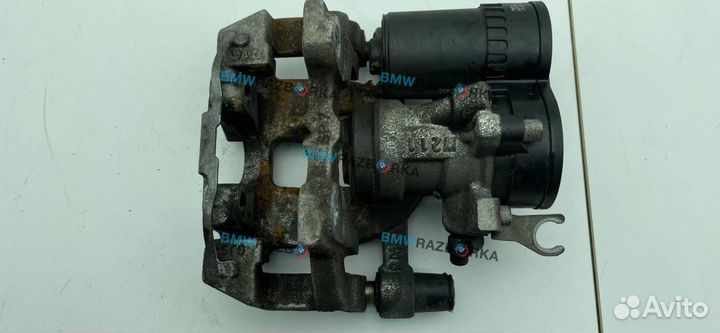 Суппорт тормозной задний левый BMW X2 F39 2018