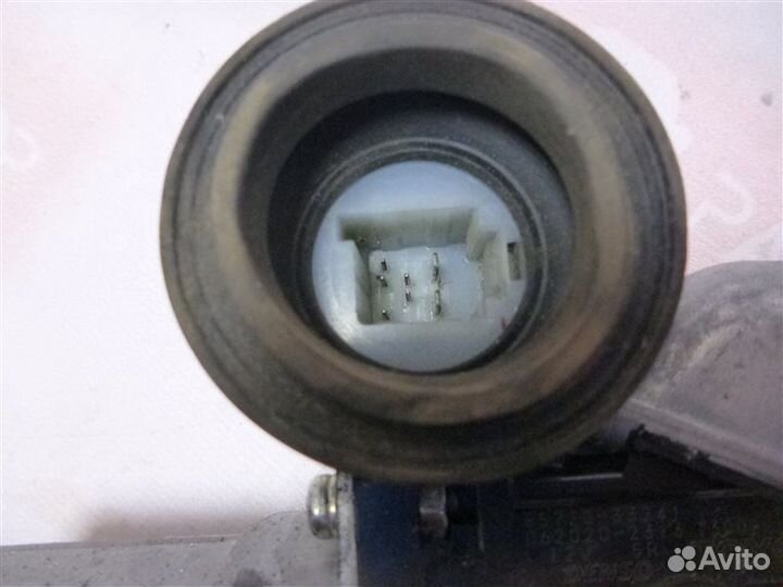 Стеклоподъемник задний левый Toyota Camry XV50