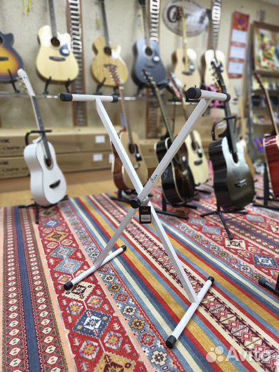 Стойка для синтезатора белая новая