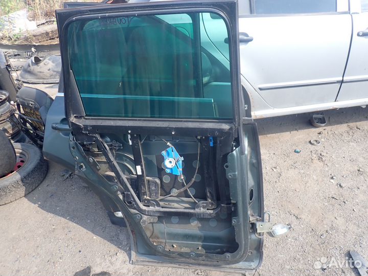 Дверь задняя левая для VW Touareg 2002-2010