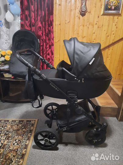 Коляска 2 в 1 Riko Basic Ozon эко кожа