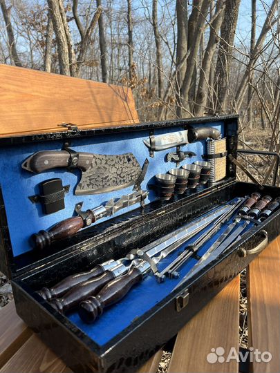 Подарочный шашлычный набор шампуров в кейсе