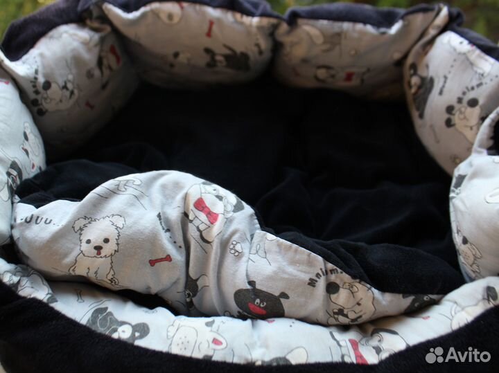 Лежанка для собак кошек двусторонняя