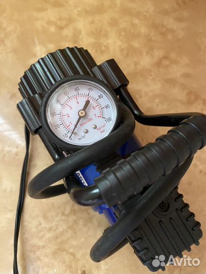 Компрессор автомобильный