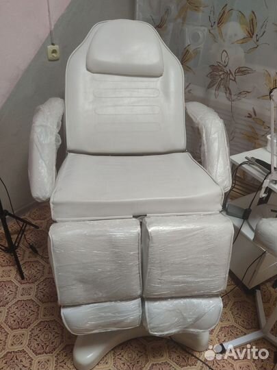 Педикюрное кресло на гидравлике бу