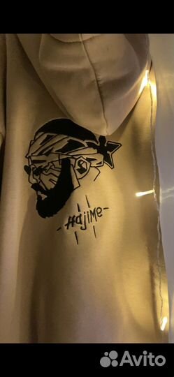 Футболка с вышивкой