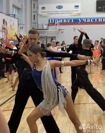 Пошив вечерних, свадебных платьев, танцев.костюмов