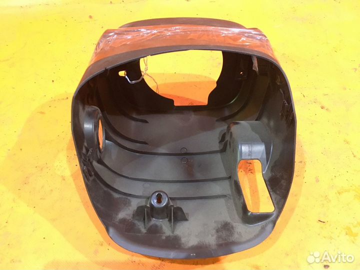Кожух рулевой колонки Toyota Passo sette M502E