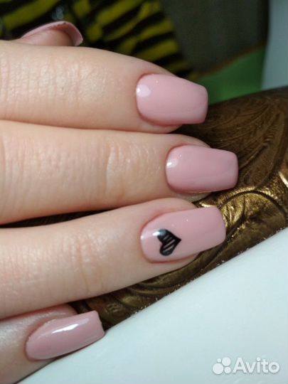 Наращивания ногтей