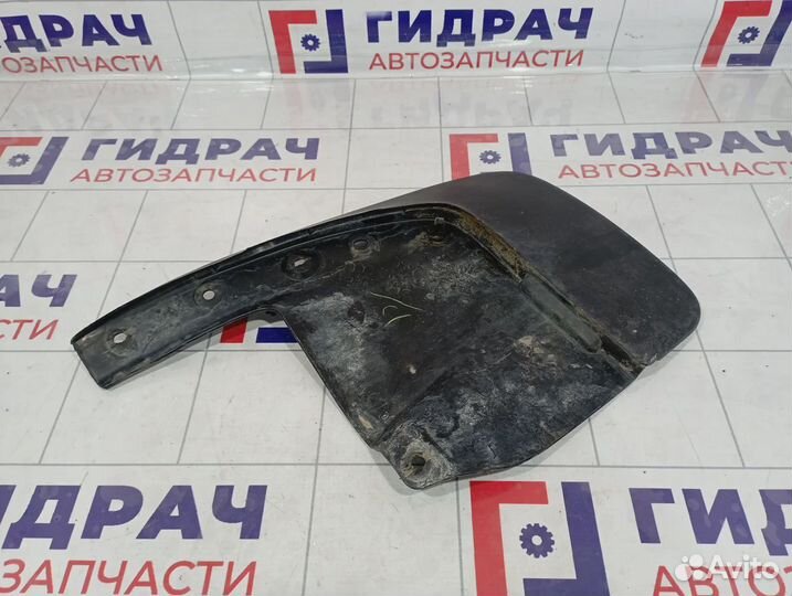 Брызговик передний правый Toyota Land Cruiser Prado (J150) 76621-60180