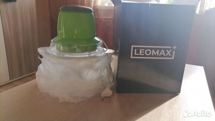 Измельчитель молния leomax 2 насадки чаша 1.8л 220