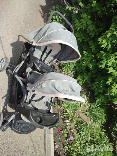 Прогулочная коляска для двойни или погодок