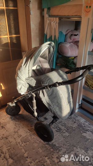 Коляска 3в1 Zippy Pia