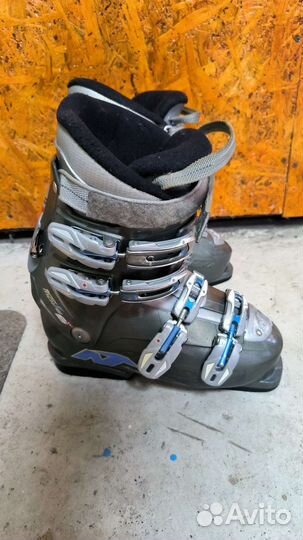 Горнолыжные ботинки 38