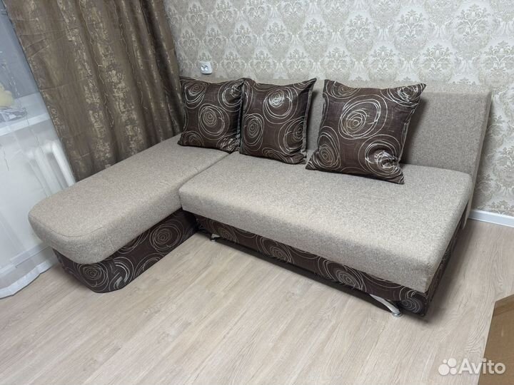 Угловой диван