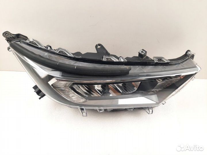 Фара правая Toyota Rav4 U50 2018