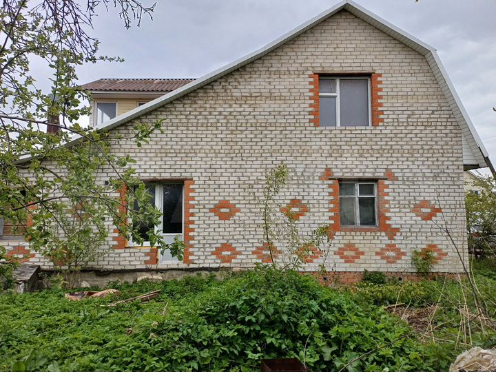 Дом 168 м² на участке 6 сот.