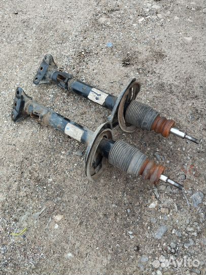 Амортизаторы передние на бмв е36 95 г