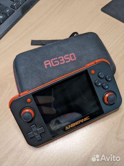 Портативная ретро-консоль Anbernic RG350